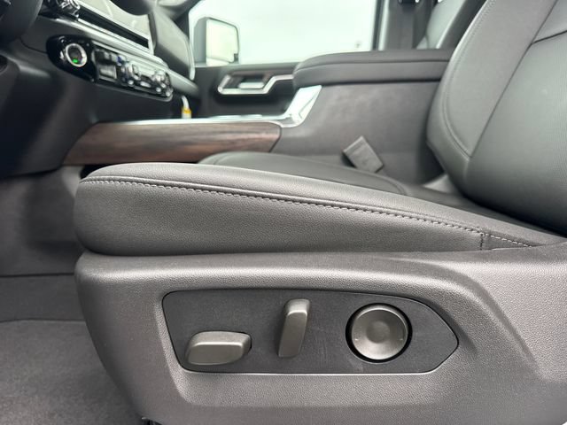 New 2026 GMC Sierra 2500 SLT w/ SLT Premium Package AWD/4WD image 14