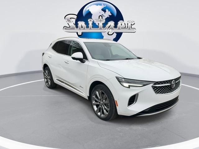 Used 2022 Buick Envision Avenir w/ Technology Package II image 2