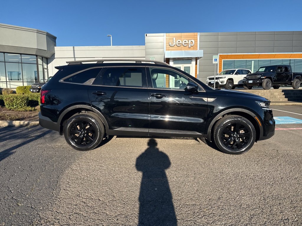 Used 2022 Kia Sorento S image 8