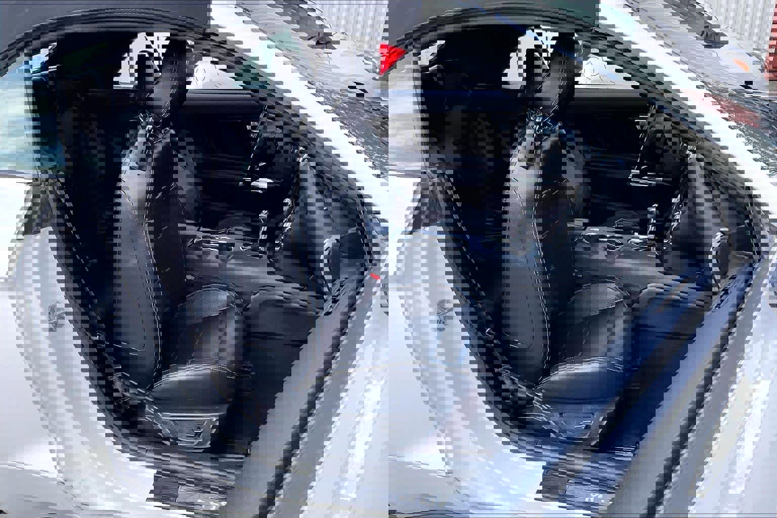 Used 2022 Ford Mustang Premium image 8