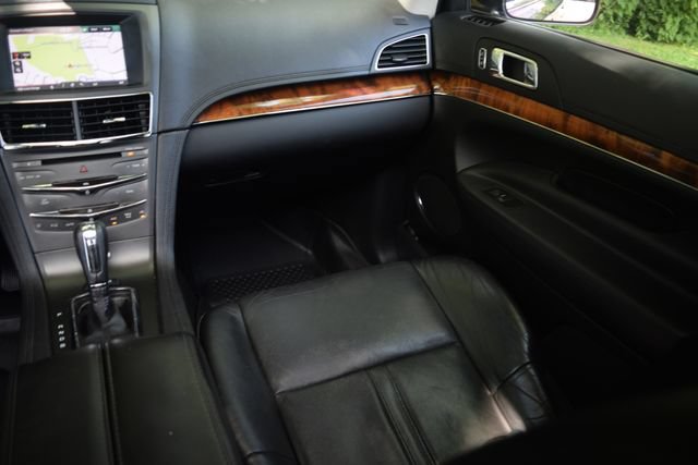Used 2014 Lincoln MKT AWD w/ Equipment Group 201A image 14