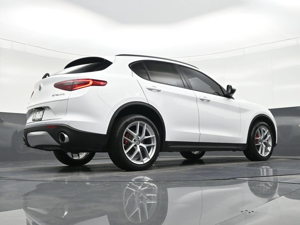 Used 2019 Alfa Romeo Stelvio Ti Sport w/ Quick Order Package 22S Sport image 29