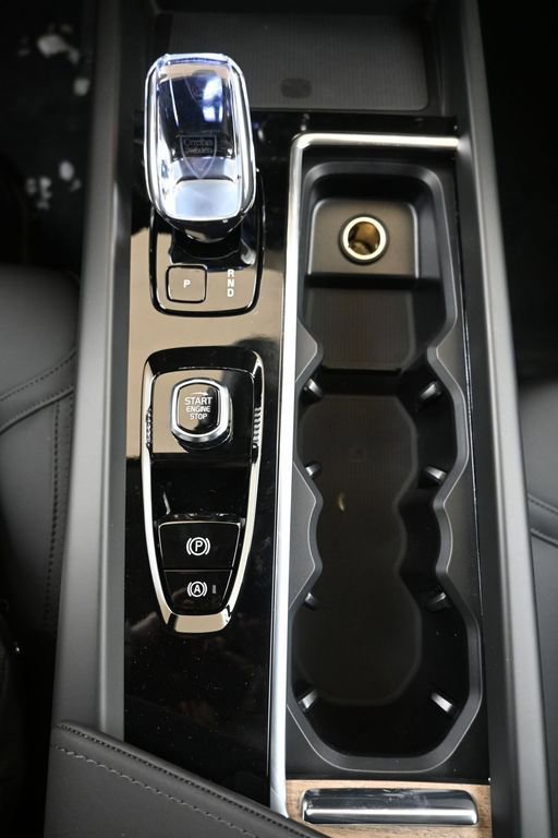 New 2026 Volvo XC60 B5 Plus w/ Protection Package Premier image 34