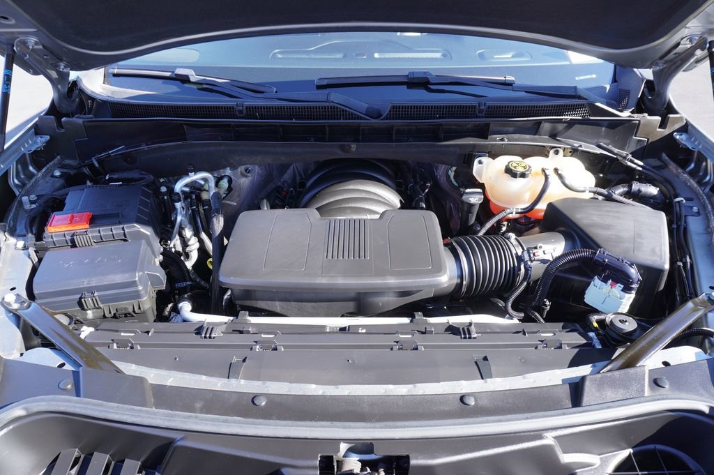 Certified 2023 GMC Yukon SLT w/ SLT Luxury Package image 7