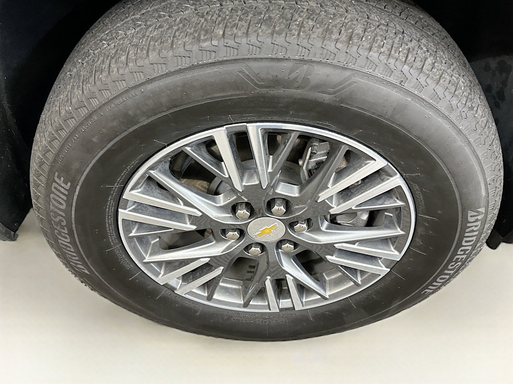 Used 2025 Chevrolet Traverse LT AWD/4WD image 11