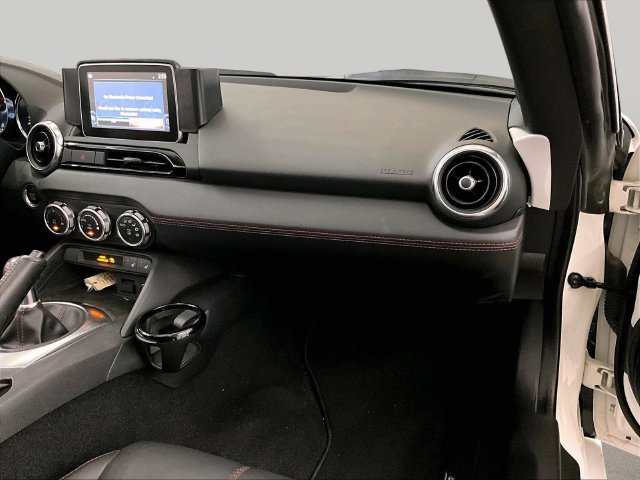 Used 2016 MAZDA MX-5 Miata Grand Touring RWD image 15
