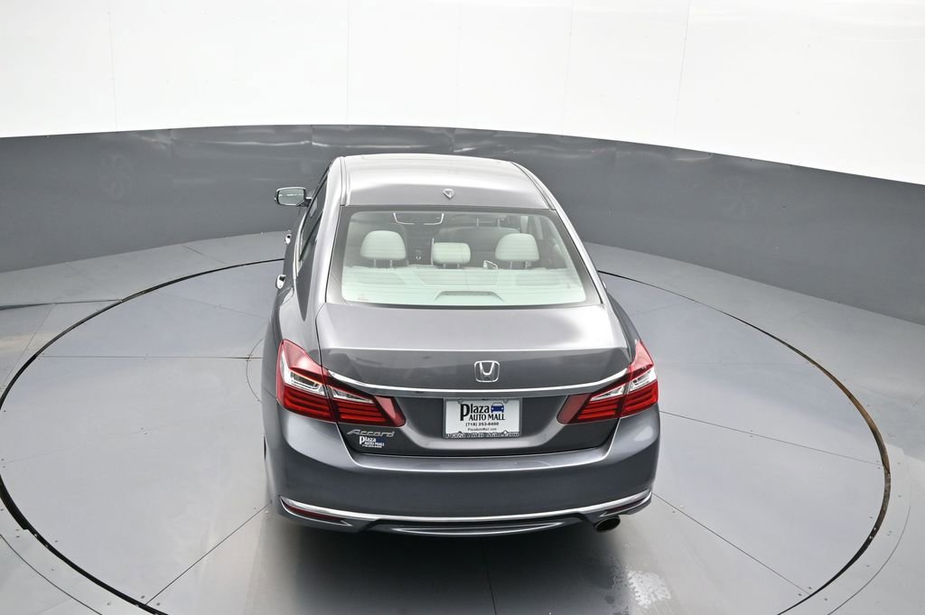 Certified 2017 Honda Accord EX-L image 39