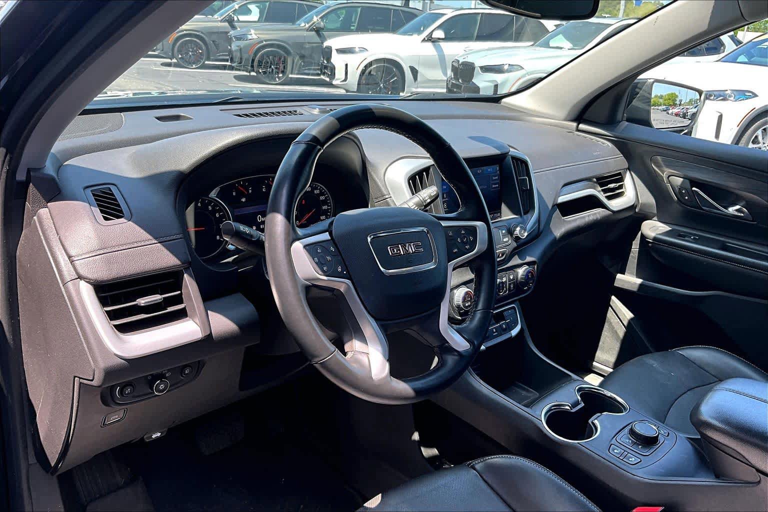 Used 2023 GMC Terrain SLT FWD image 19