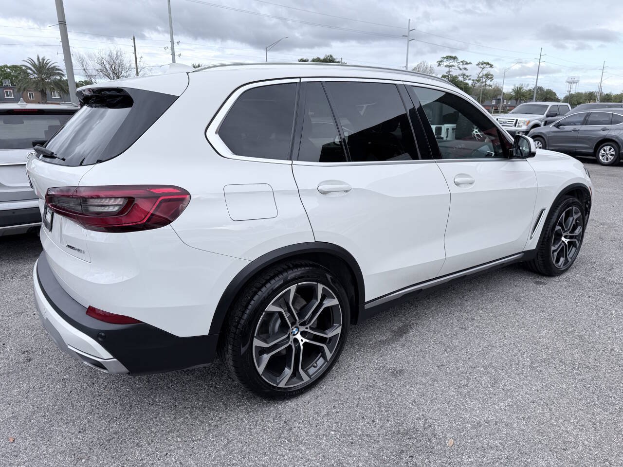 Used 2019 BMW X5 xDrive40i w/ Convenience Package AWD/4WD image 6