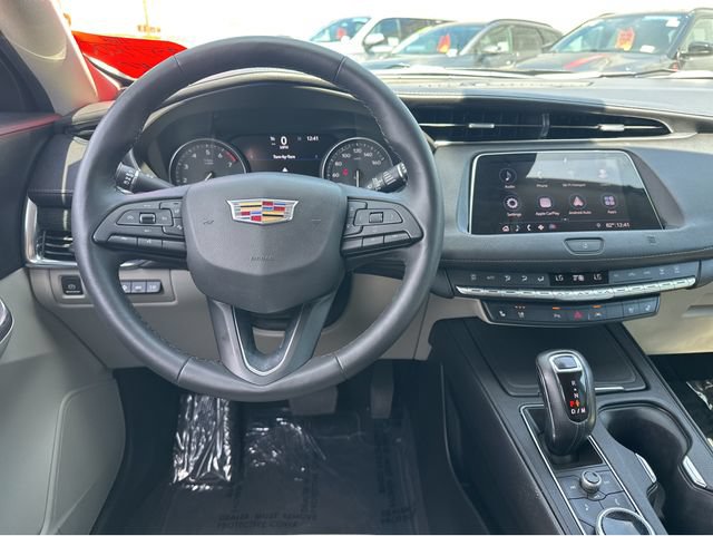 Used 2019 Cadillac XT4 Premium Luxury FWD image 7