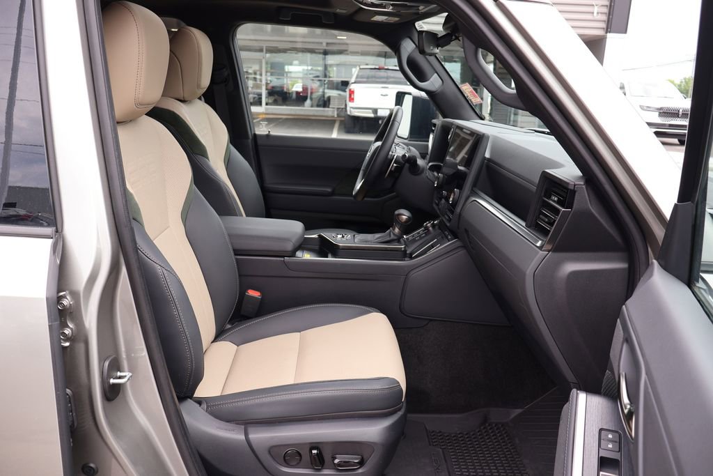 Used 2024 Lexus GX 550 AWD/4WD image 27