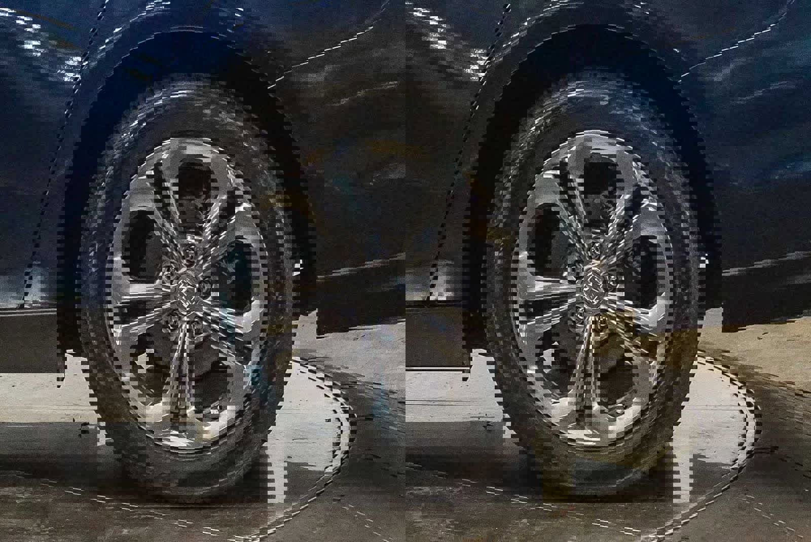 Used 2023 Honda Accord EX image 10