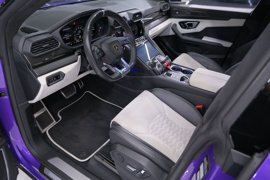 Used 2022 Lamborghini Urus image 57