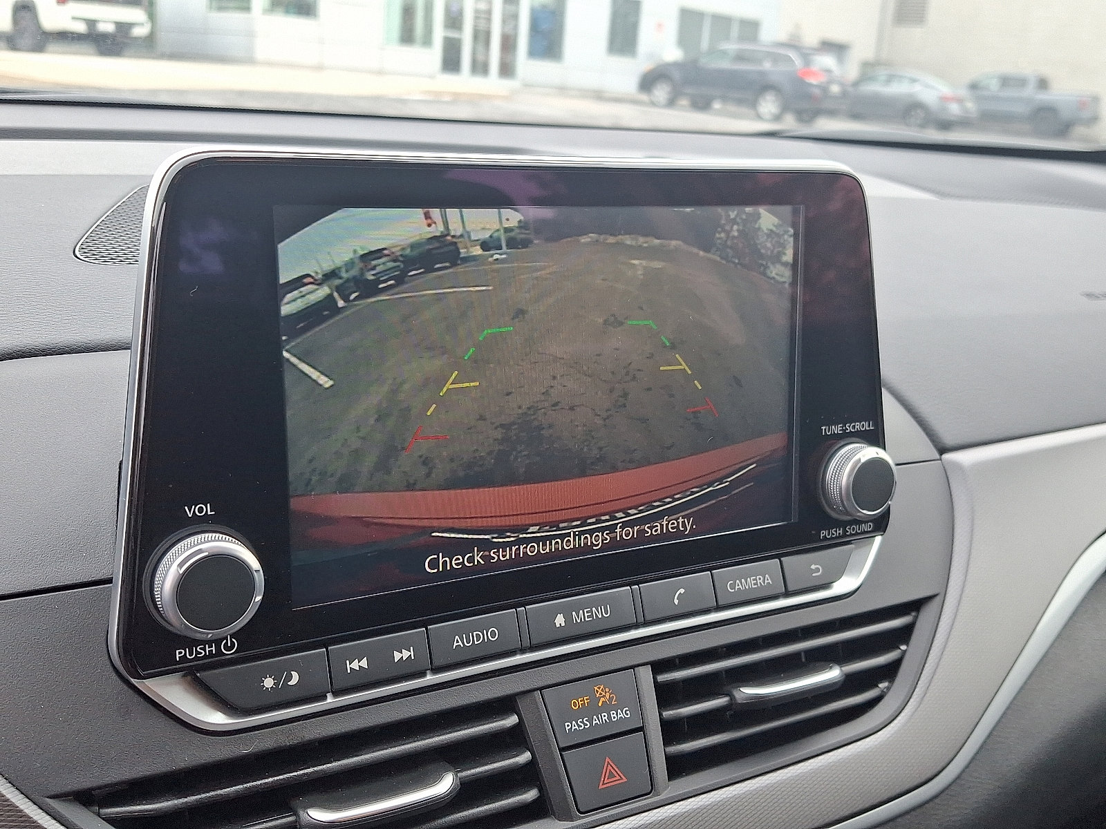 Certified 2025 Nissan Altima 2.5 SR image 17