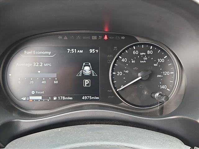 Used 2024 Nissan Kicks SV FWD image 11