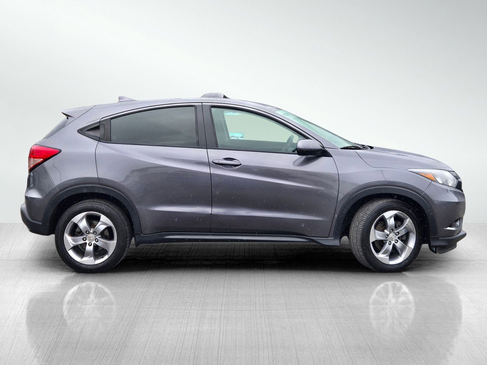 Used 2018 Honda HR-V LX image 3