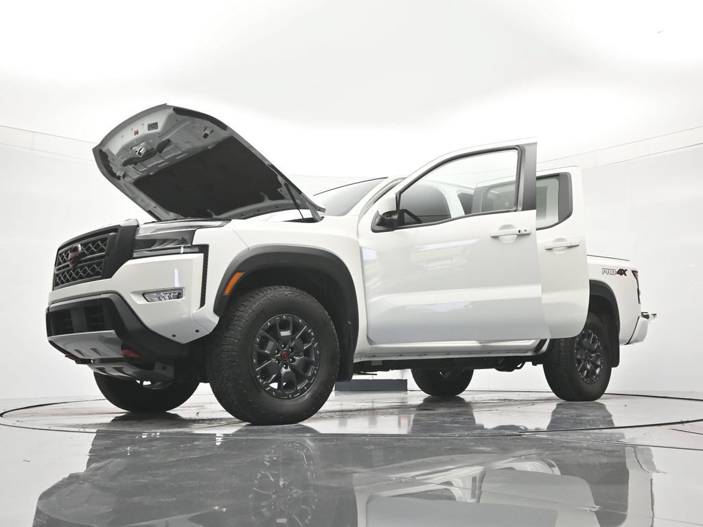 Certified 2024 Nissan Frontier PRO-4X w/ Pro Premium Package AWD/4WD image 50