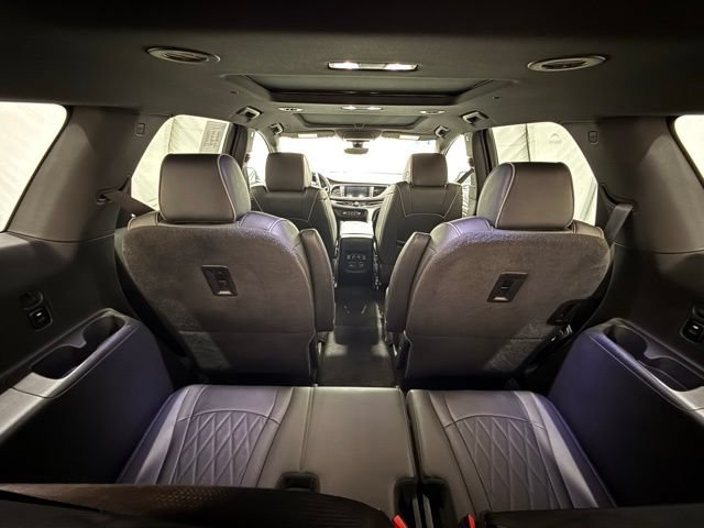 Used 2023 Buick Enclave Avenir w/ Avenir Technology Package AWD/4WD image 31