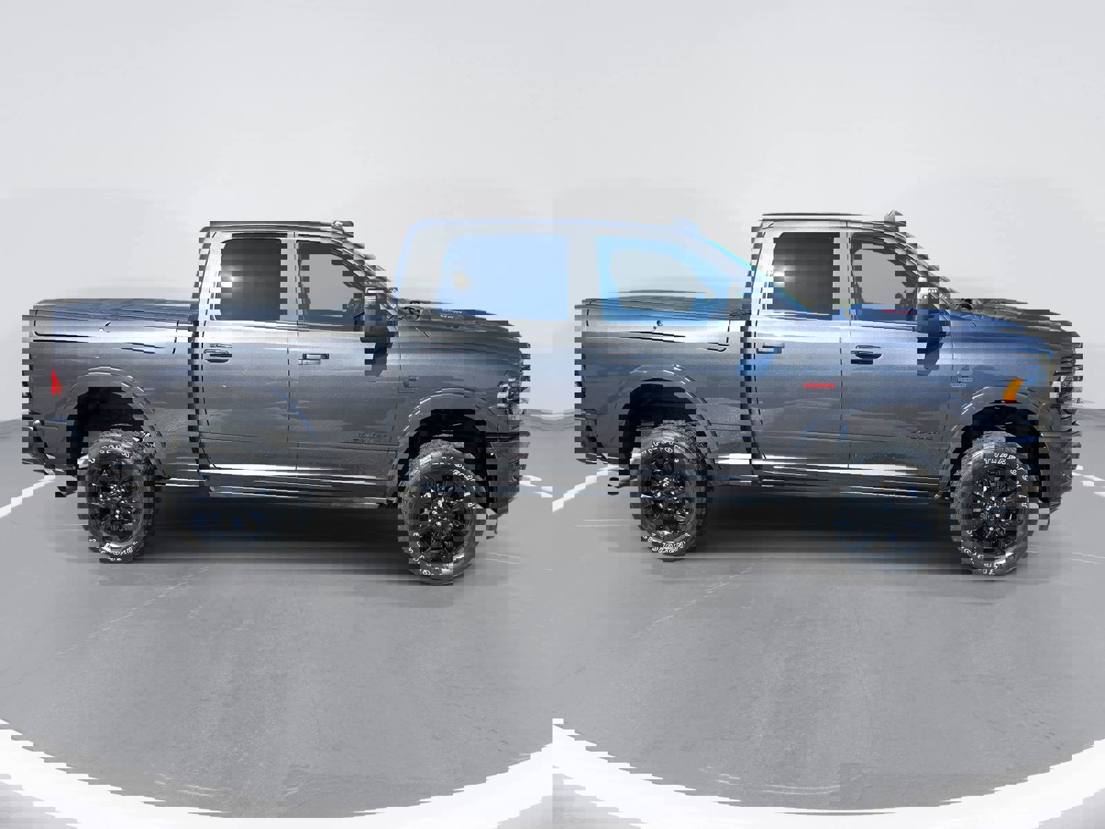 Used 2024 RAM 2500 Limited image 4