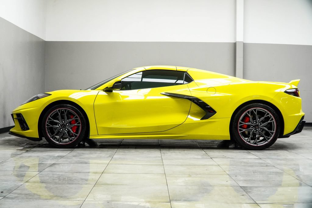 Used 2023 Chevrolet Corvette Stingray Premium Conv w/ Z51 Performance Package RWD image 11