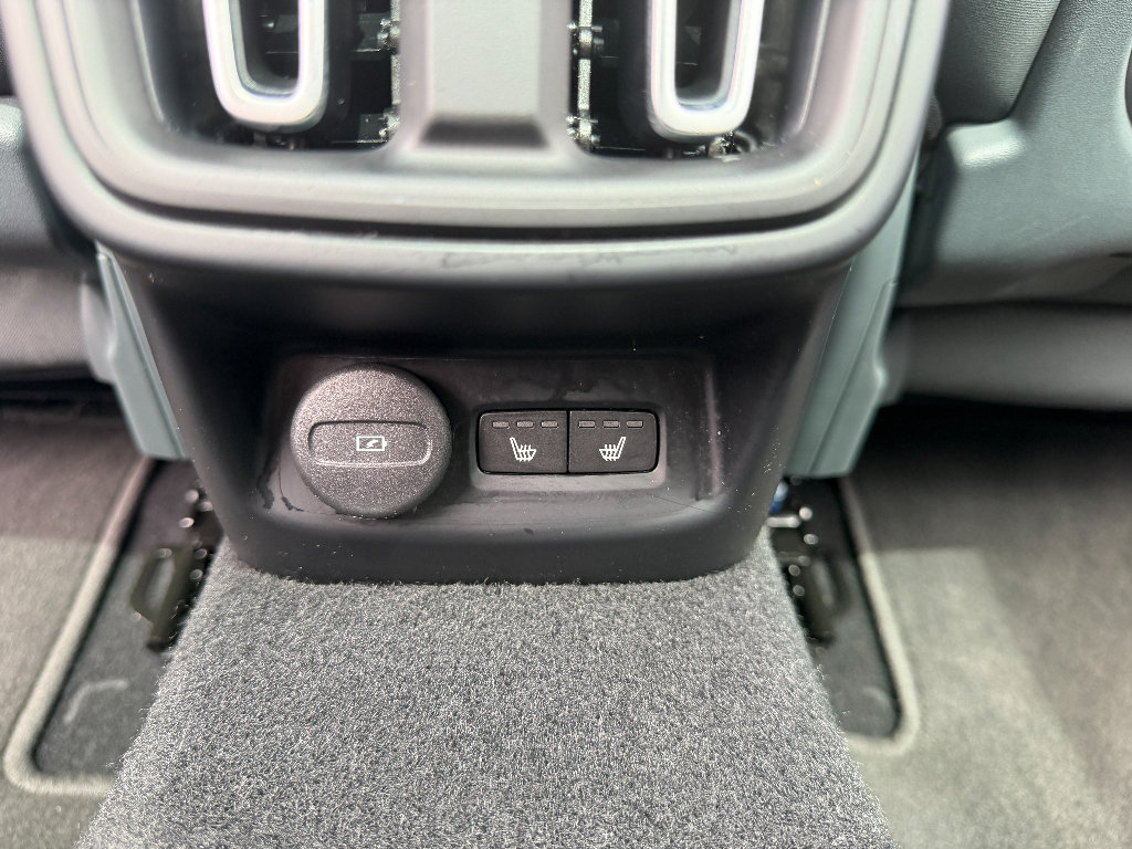 Used 2023 Polestar Polestar 2 w/ Pilot Pack AWD/4WD image 27