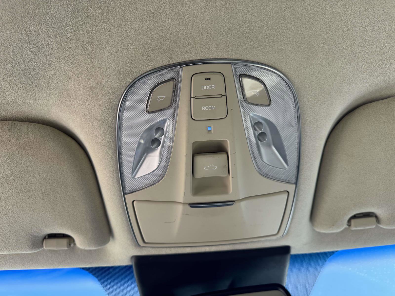 Used 2014 Hyundai Equus Signature RWD image 31