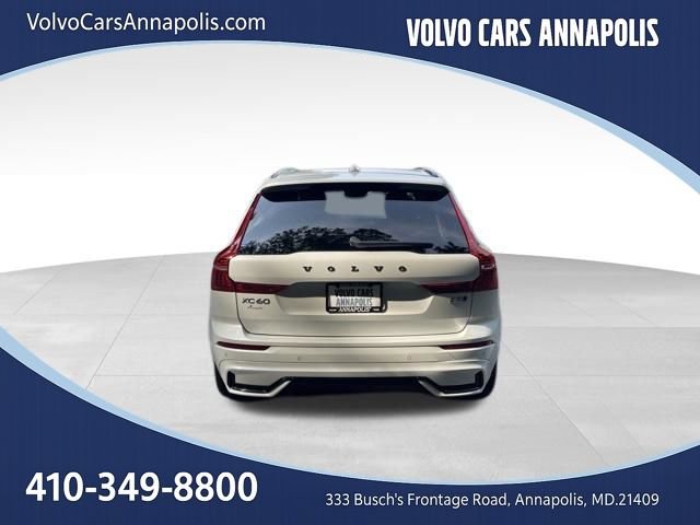 Certified 2024 Volvo XC60 B5 Plus AWD/4WD image 7