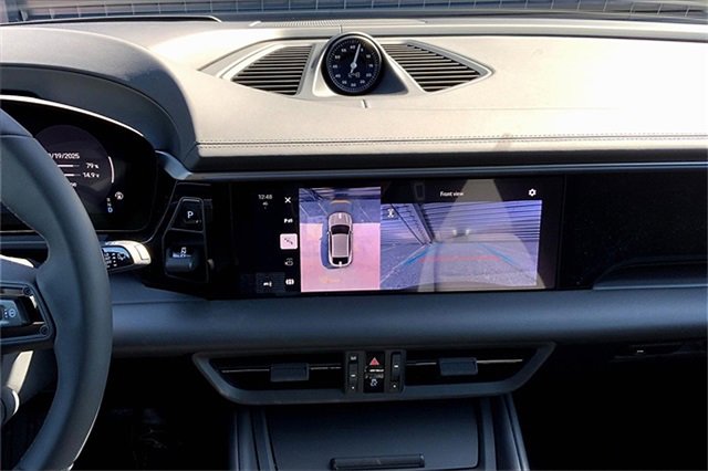 Used 2025 Porsche Macan 4 Electric image 24