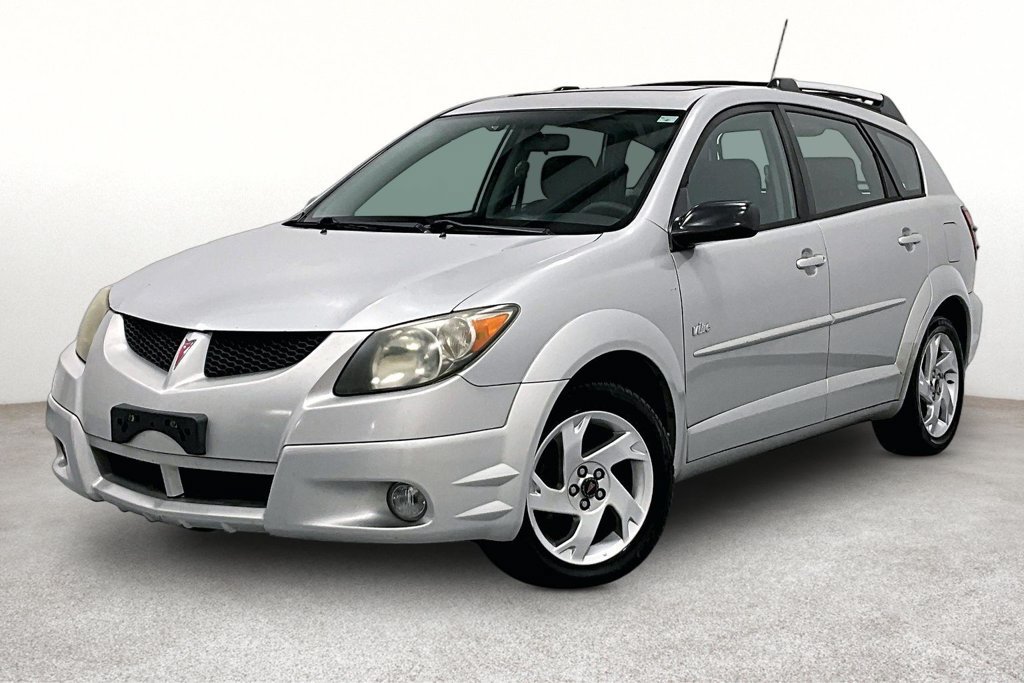 Used 2004 Pontiac Vibe w/ Moon And Tunes Value Package FWD image 11