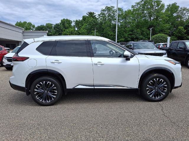 Certified 2025 Nissan Rogue Platinum w/ Tech Package AWD/4WD image 9