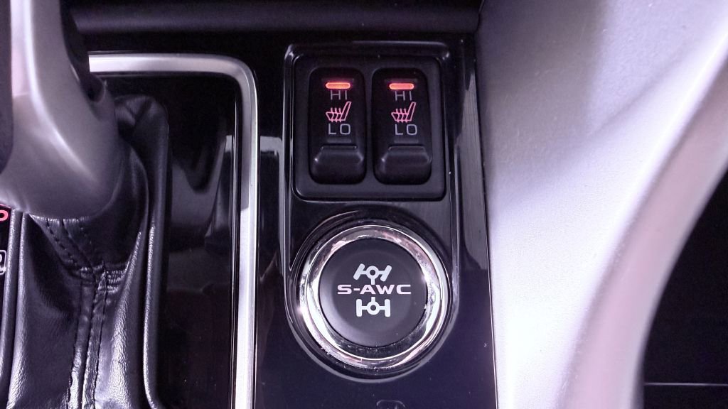 Used 2022 Mitsubishi Eclipse Cross LE image 16