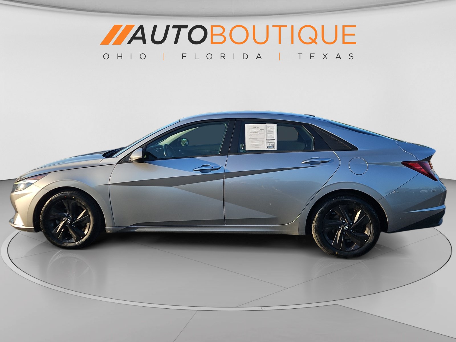 Used 2021 Hyundai Elantra SEL w/ Convenience Package FWD image 2