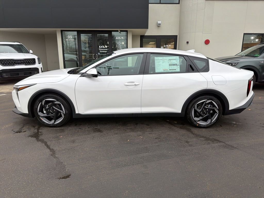 New 2025 Kia K4 EX image 2