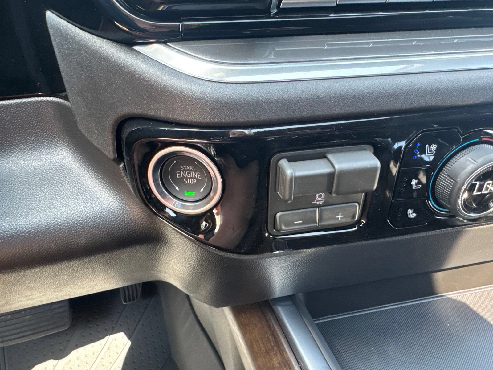 New 2026 Chevrolet Silverado 1500 High Country w/ Technology Package AWD/4WD image 28