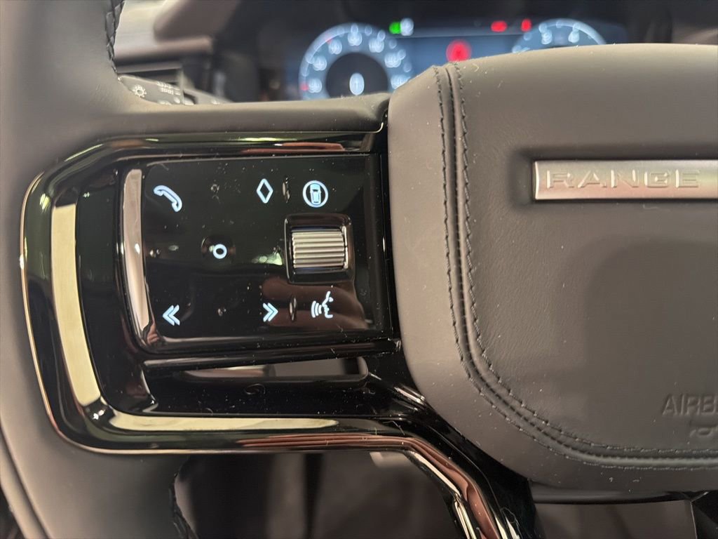 New 2026 Land Rover Range Rover Velar Dynamic SE image 12