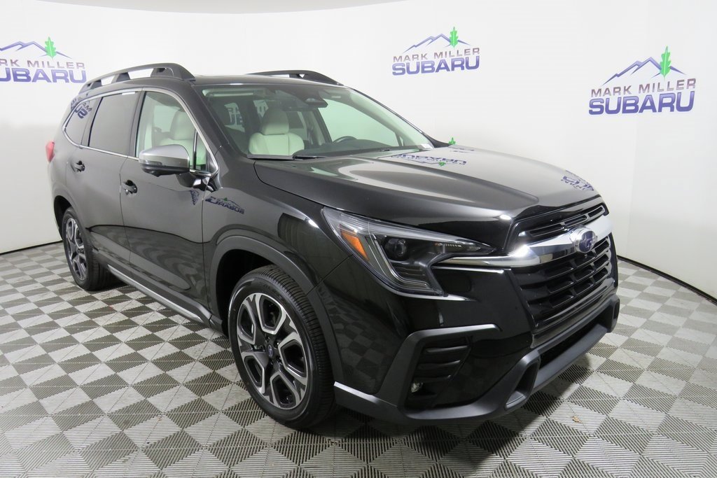 Used 2023 Subaru Ascent Limited w/ Technology Package