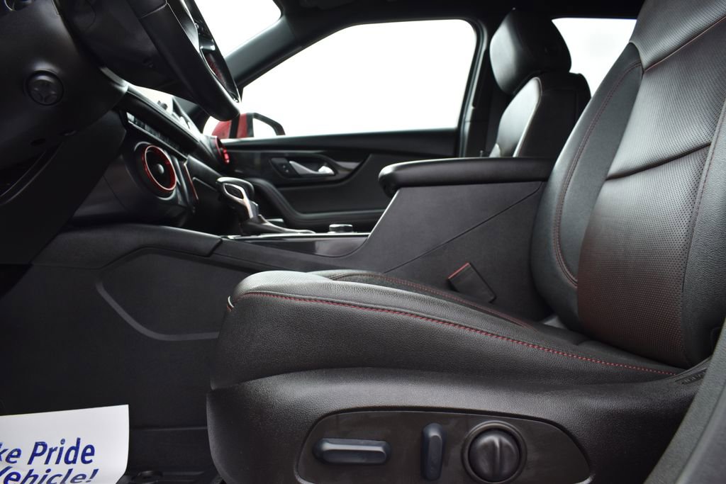 Used 2023 Chevrolet Blazer RS w/ Enhanced Convenience Package image 8