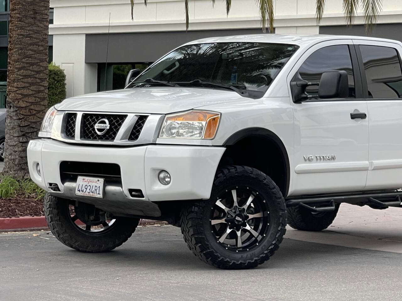 Used 2014 Nissan Titan PRO-4X image 30