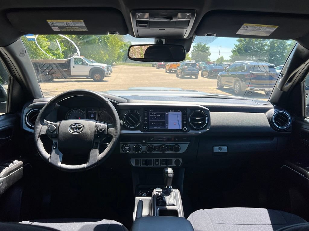 Used 2021 Toyota Tacoma TRD Sport AWD/4WD image 36