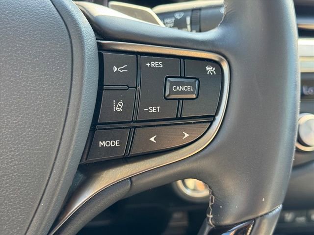 Used 2021 Lexus ES 250 w/ Premium Package image 18