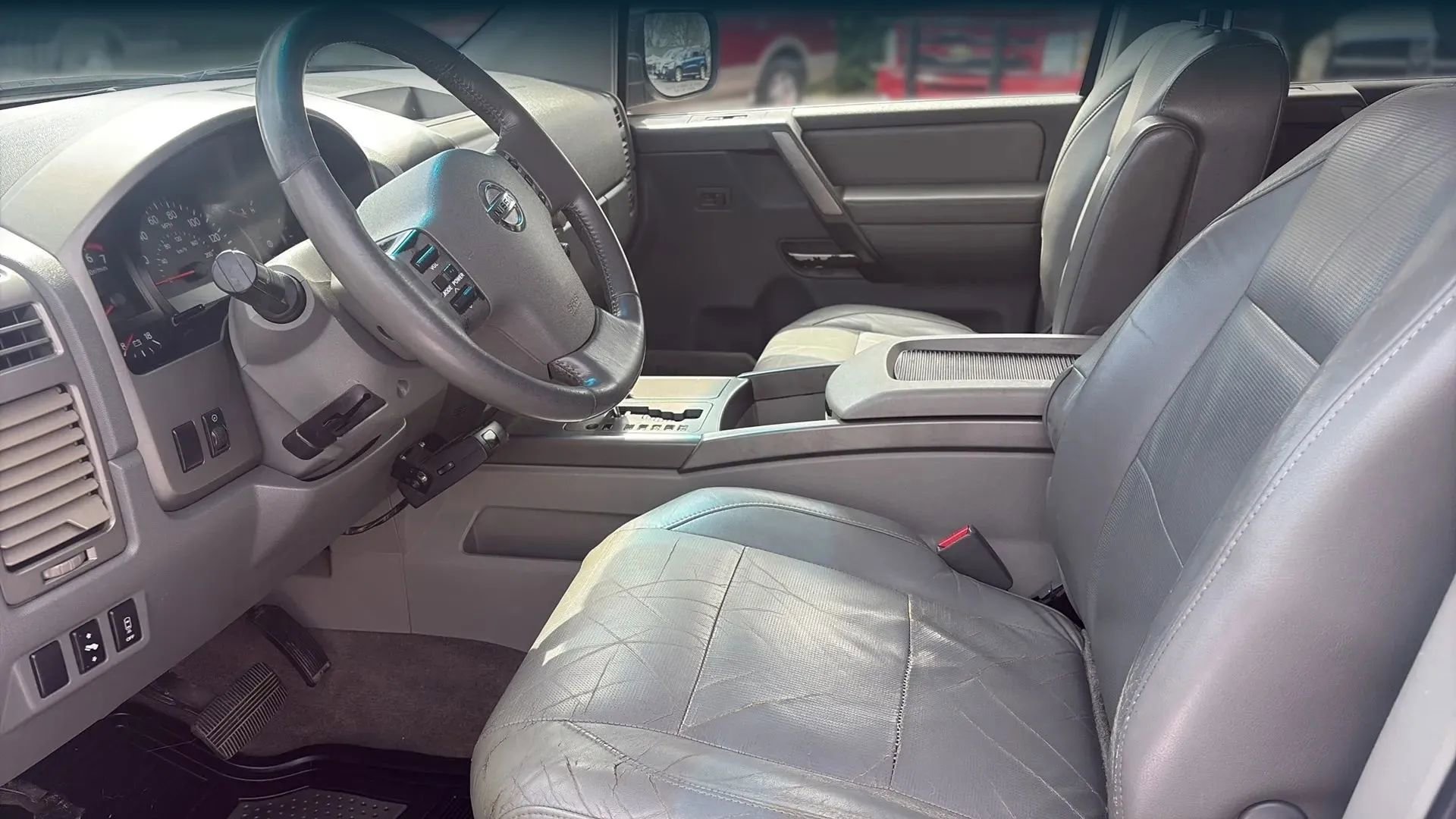 Used 2004 Nissan Armada SE w/ (SR1) Sunroof Pkg (SE) image 8