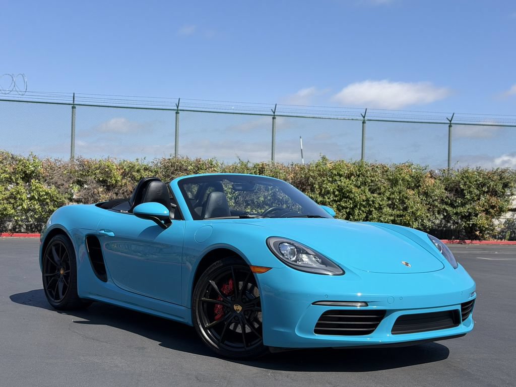 Used 2017 Porsche 718 Boxster S RWD image 1