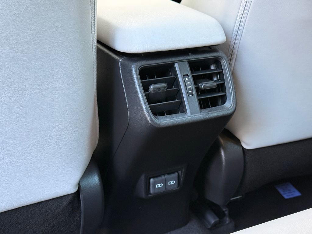 Certified 2024 Lexus UX 250h FWD image 20
