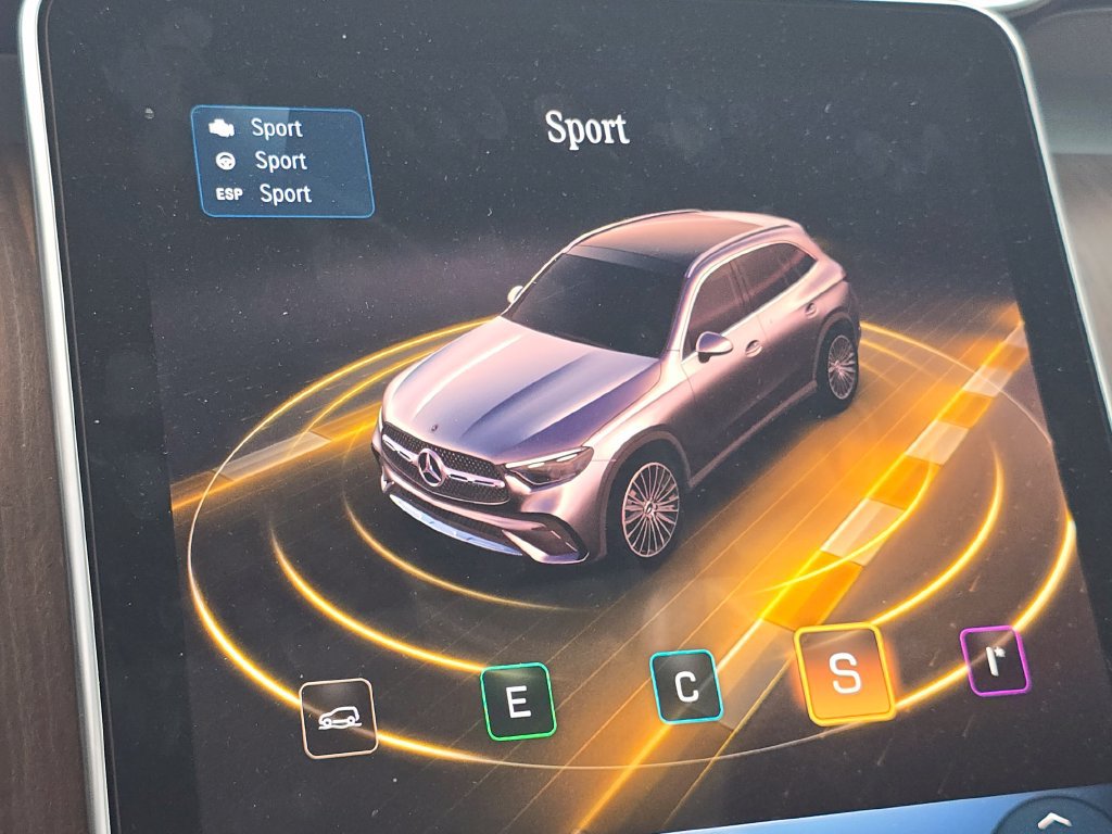 Certified 2026 Mercedes-Benz GLC 300 4MATIC image 33