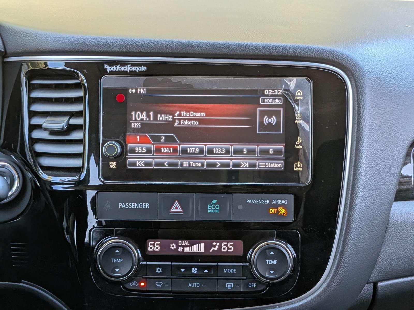 Used 2018 Mitsubishi Outlander GT AWD/4WD image 17