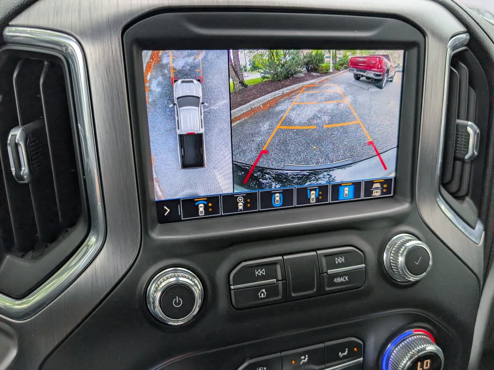 Used 2020 GMC Sierra 3500 Denali w/ Technology Package AWD/4WD image 29