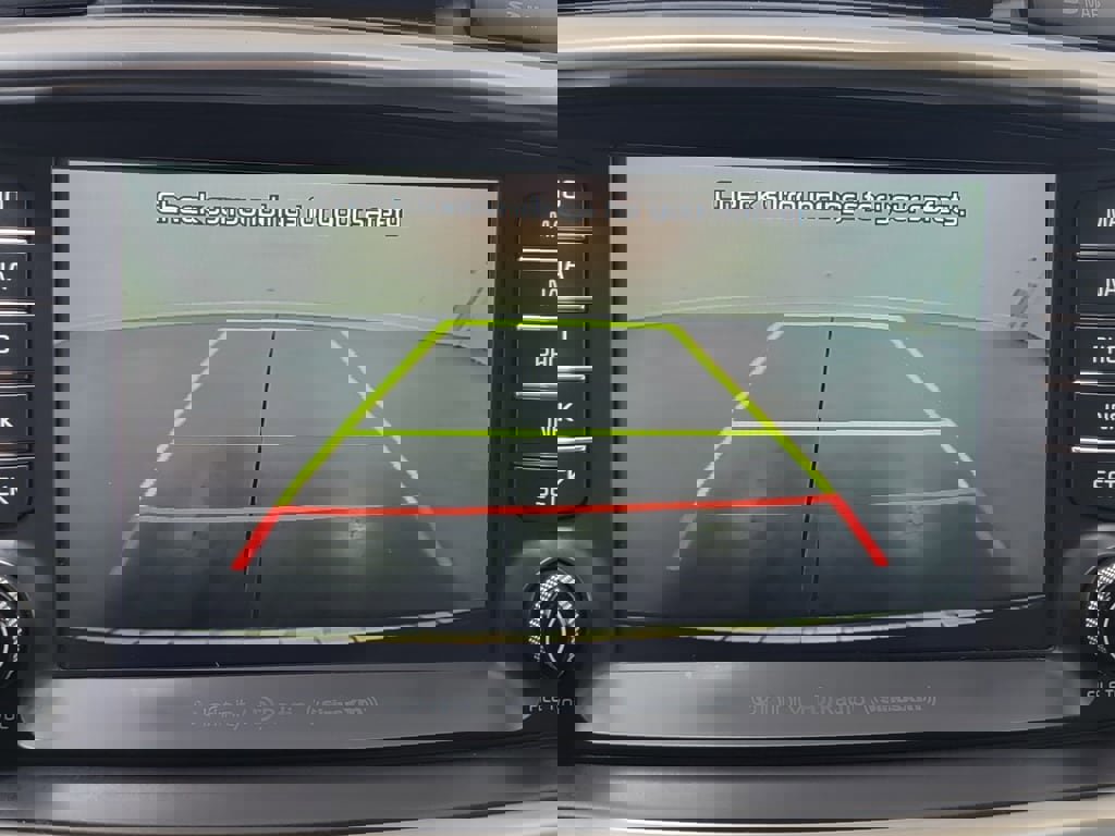 Used 2016 Kia Sorento SX image 22