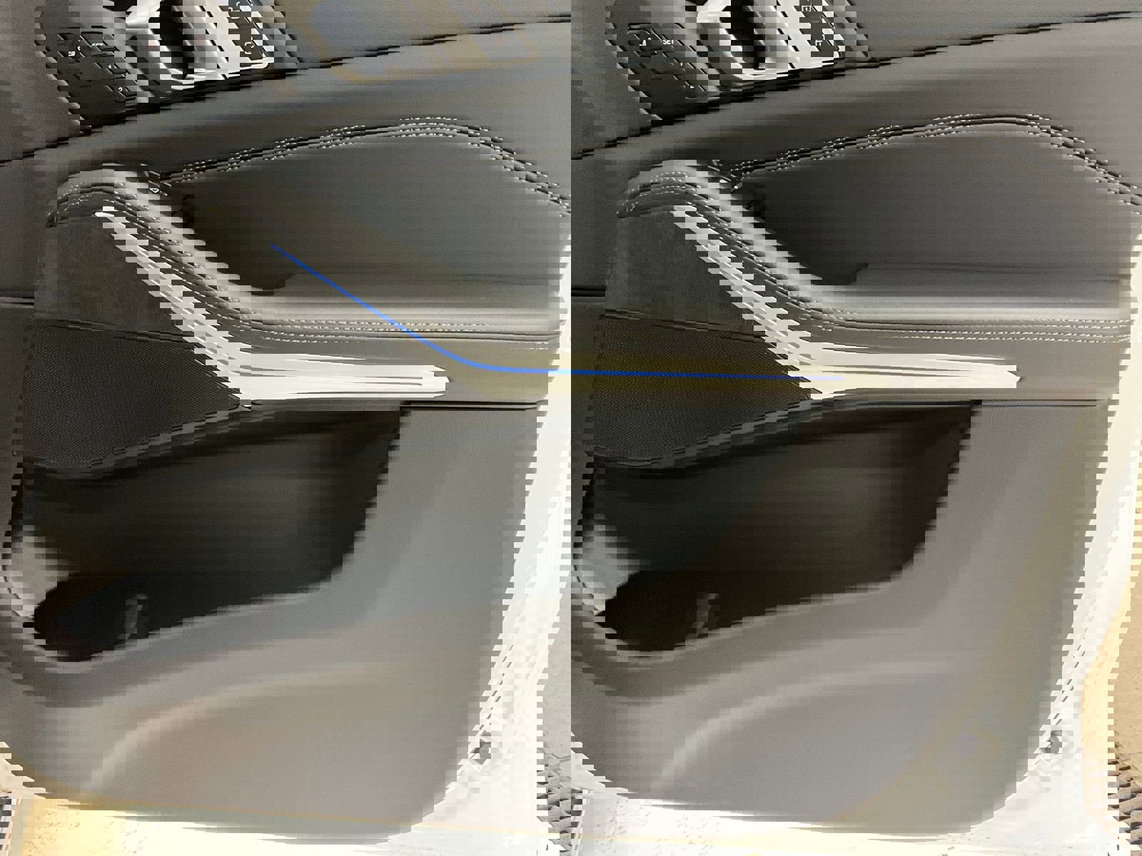 Used 2023 BMW X5 xDrive45e w/ Luxury Seating Package image 19