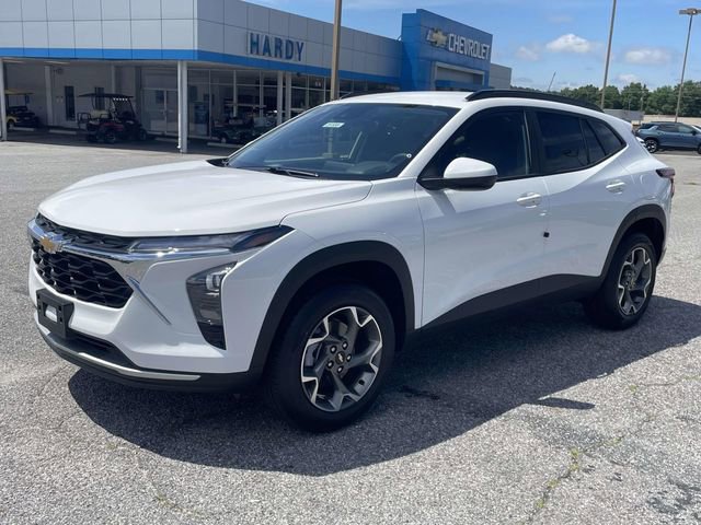 New 2026 Chevrolet Trax LT w/ Driver Confidence Package FWD image 7