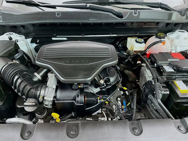 Used 2025 Chevrolet Blazer LT w/ Midnight/Sport Edition image 31